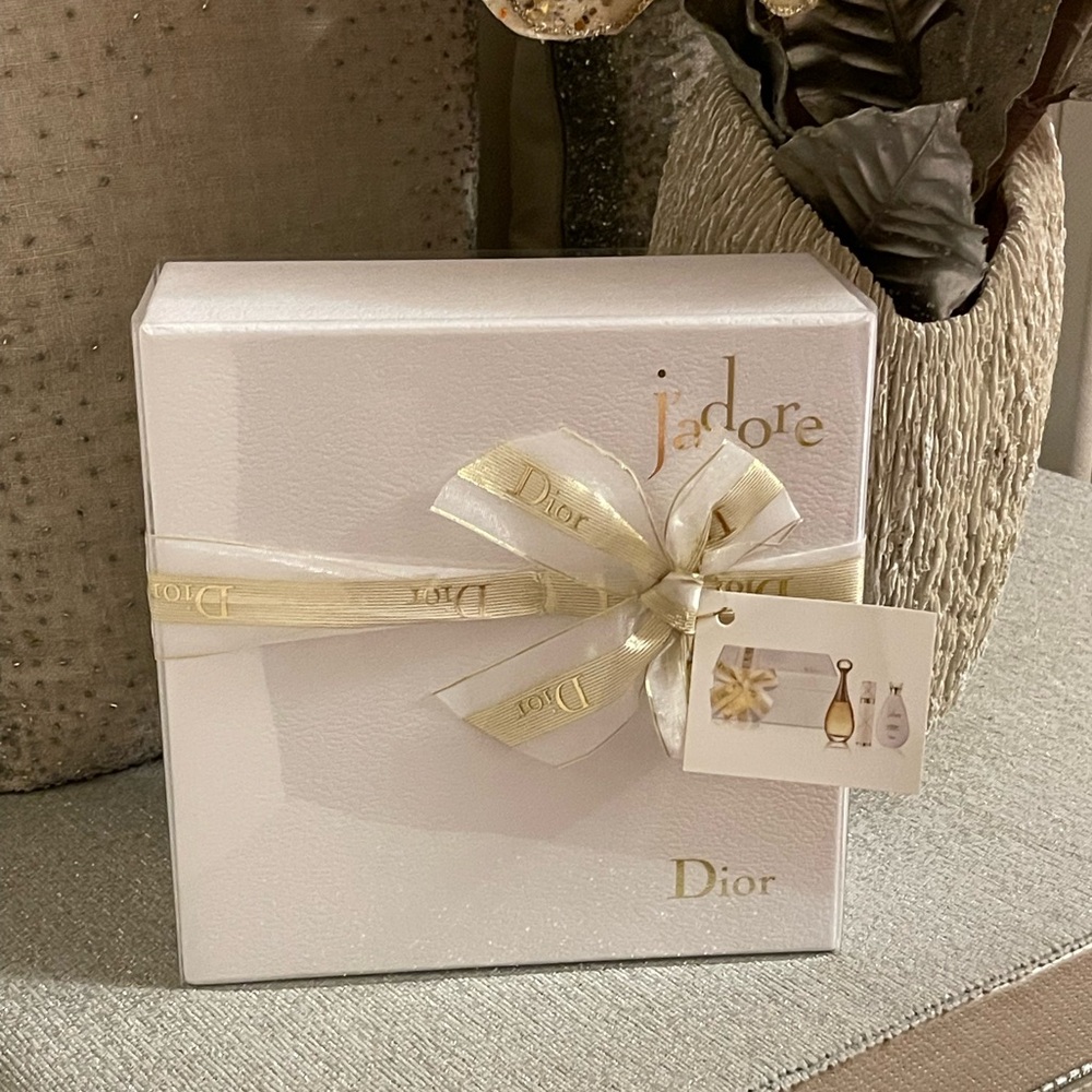 Dior J’adore 3- piece set fragrance - Picture 6 of 8